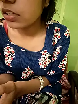 EACH 555 online show from December 3, 2025, 8:12 am