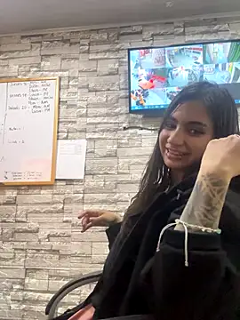 Snapshot of SolBeaumont1 chatting on September 13, 2025, 1:00 pm SolBeaumont1 online show from September 13, 2025, 1:00 pm