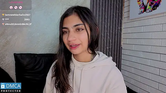 Snapshot of SolBeaumont1 chatting on September 27, 2025, 7:35 am SolBeaumont1 online show from September 27, 2025, 7:35 am