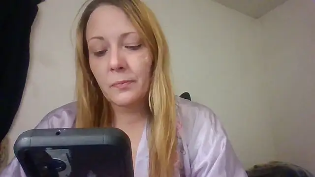 rosequartz online show from January 18, 2026, 6:17 am