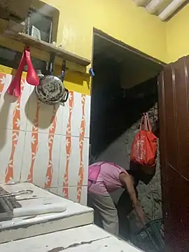 Snapshot of The__Rodriguez chatting on March 15, 2025, 3:29 am The Rodriguez online show from March 15, 2025, 3:29 am