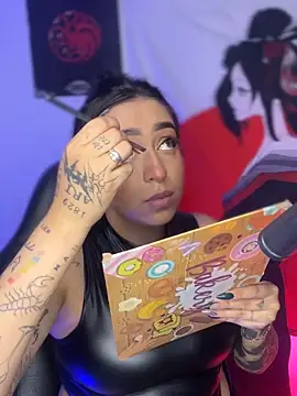 AnnikaMerliahh  online show from October 24, 2025, 9:22 pm