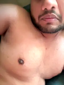 Snapshot of ved240 chatting on November 23, 2025, 6:35 am ved240 online show from November 23, 2025, 6:35 am