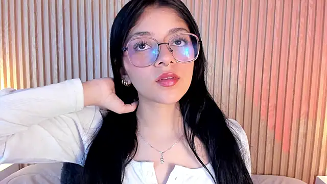 lana dol online show from September 25, 2025, 12:09 pm