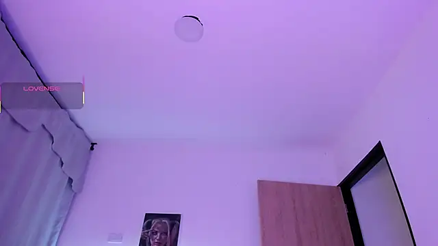 Snapshot of gaby_desire777 chatting on November 13, 2025, 6:23 am gaby desire777 online show from November 13, 2025, 6:23 am