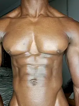 MIGHTY MAGNUM online show from March 15, 2025, 9:05 pm