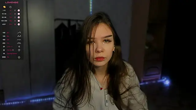 SweetyDeviliya online show from January 14, 2026, 3:01 am