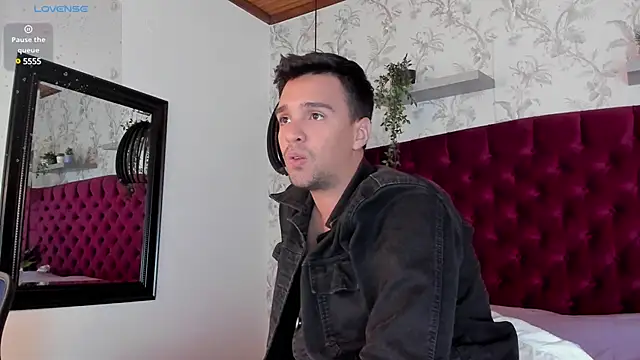 Edward max online show from January 10, 2025, 9:44 am