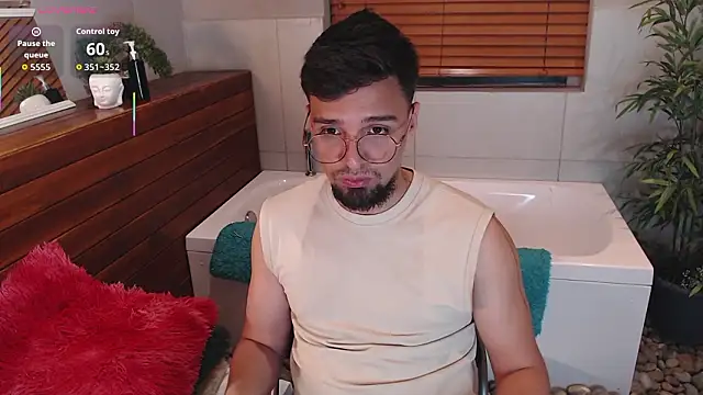 Edward max online show from March 21, 2026, 3:44 am