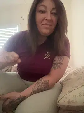 Niniix online show from February 25, 2026, 6:17 pm