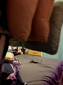 Snapshot of Nina-Chick777 chatting on October 6, 2025, 3:04 am Nina-Chick777 online show from October 6, 2025, 3:04 am