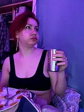 Snapshot of Nina-Chick777 chatting on October 29, 2025, 4:04 am Nina-Chick777 online show from October 29, 2025, 4:04 am