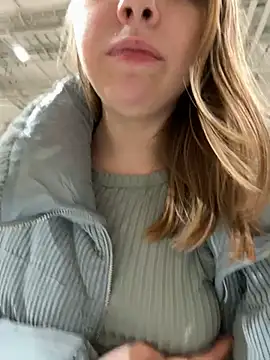 Sunny   Bunny online show from December 16, 2024, 4:16 pm