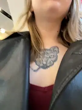 Sunny   Bunny online show from February 18, 2025, 2:16 pm