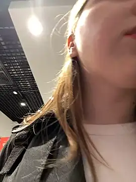 Sunny   Bunny online show from February 22, 2025, 2:19 pm