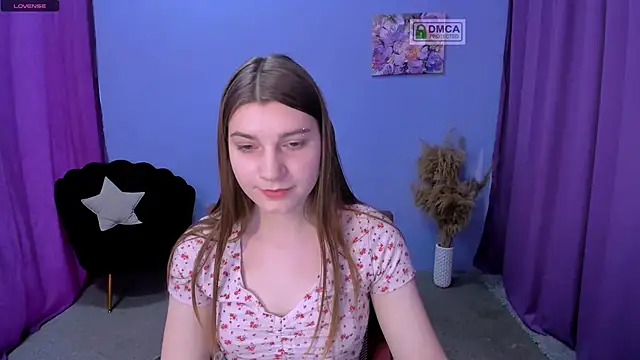 Snapshot of pure_radiance1 chatting on February 11, 2025, 1:20 pm pure radiance1 online show from February 11, 2025, 1:20 pm