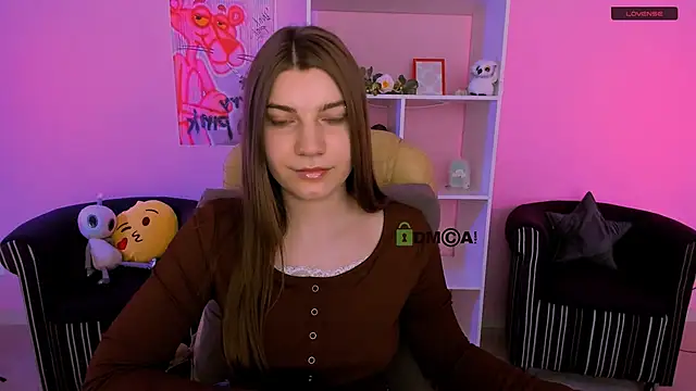 Snapshot of pure_radiance1 chatting on September 11, 2025, 5:40 am pure radiance1 online show from September 11, 2025, 5:40 am