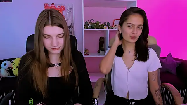 Snapshot of pure_radiance1 chatting on October 2, 2025, 12:45 pm pure radiance1 online show from October 2, 2025, 12:45 pm