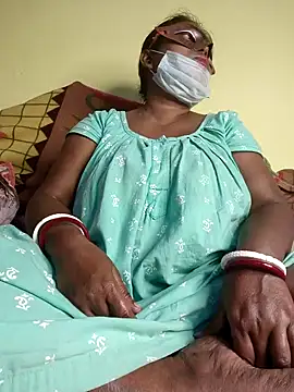 Snapshot of tinabhabhi chatting on February 9, 2025, 10:53 am tinabhabhi online show from February 9, 2025, 10:53 am