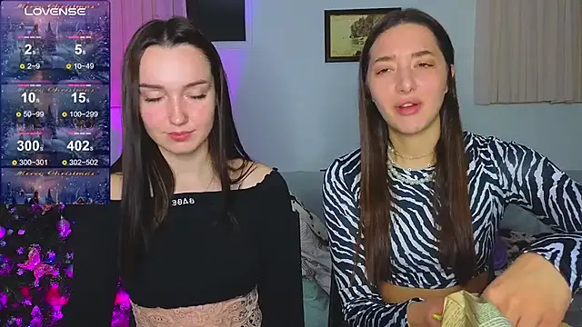 Snapshot of Wild_Sophie_ chatting on December 28, 2024, 5:46 pm Wild Sophie online show from December 28, 2024, 5:46 pm