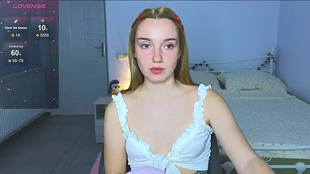 Snapshot of Wild_Sophie_ chatting on October 11, 2025, 5:22 pm Wild Sophie online show from October 11, 2025, 5:22 pm