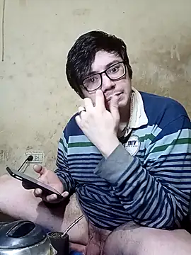 thecatblack1998 online show from April 17, 2026, 10:46 pm