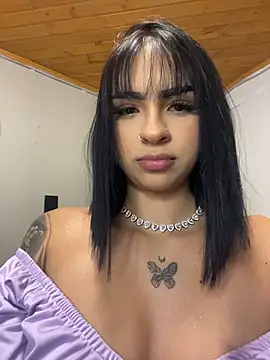 Hilary pinkk online show from February 8, 2026, 2:15 am