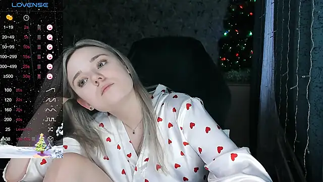 Snapshot of Your_small_bunny chatting on December 20, 2024, 9:21 am Your small bunny online show from December 20, 2024, 9:21 am