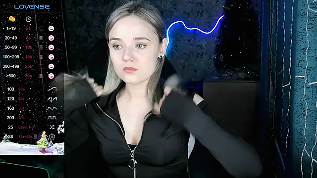 Snapshot of Your_small_bunny chatting on January 11, 2025, 10:08 am Your small bunny online show from January 11, 2025, 10:08 am