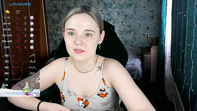 Snapshot of Your_small_bunny chatting on January 22, 2025, 6:10 am Your small bunny online show from January 22, 2025, 6:10 am