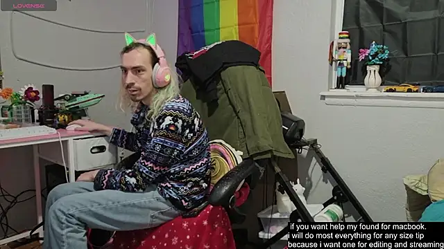 tallnerdyguy online show from October 21, 2025, 1:06 am