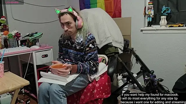 tallnerdyguy online show from December 3, 2025, 3:58 am