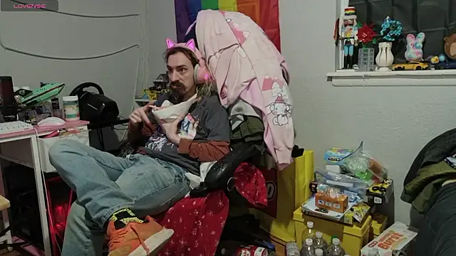 tallnerdyguy online show from March 17, 2026, 1:43 am