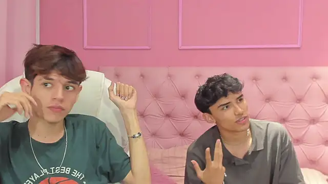 Snapshot of KLAUS_SUNRISE_XX chatting on December 23, 2024, 2:13 am KLAUS SUNRISE XX online show from December 23, 2024, 2:13 am