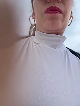 Alysson-- online show from April 13, 2026, 2:11 pm