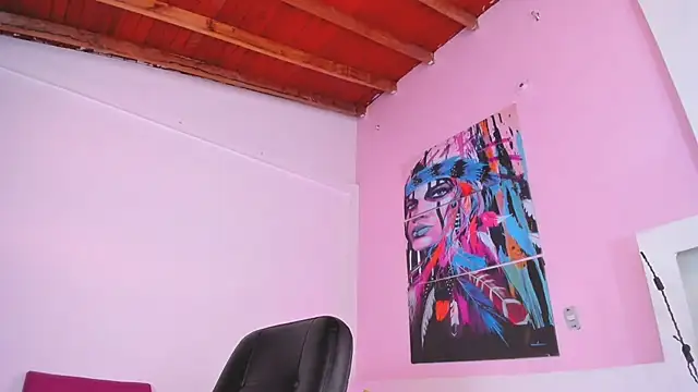 Snapshot of lunoxx_ chatting on December 15, 2024, 6:04 pm lunoxx online show from December 15, 2024, 6:04 pm