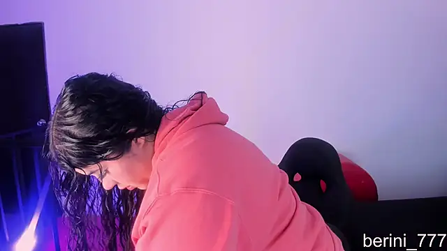 AmberiniHoffman online show from February 23, 2026, 12:02 pm