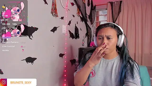 Snapshot of Brunettesexy0 chatting on October 29, 2025, 3:36 pm Brunettesexy0 online show from October 29, 2025, 3:36 pm