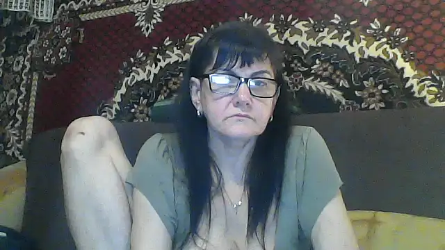 Snapshot of AlanaLaDream chatting on November 9, 2025, 1:20 pm AlanaLaDream online show from November 9, 2025, 1:20 pm