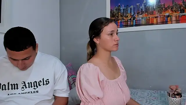 Snapshot of naughtyloverss chatting on March 20, 2025, 3:14 pm naughtyloverss online show from March 20, 2025, 3:14 pm