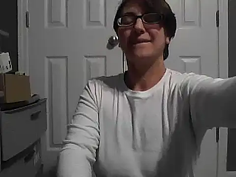 Snapshot of MsPink_Flamingtoes544 chatting on January 9, 2025, 8:45 am MsPink Flamingtoes544 online show from January 9, 2025, 8:45 am