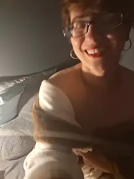 Snapshot of MsPink_Flamingtoes544 chatting on September 18, 2025, 7:32 am MsPink Flamingtoes544 online show from September 18, 2025, 7:32 am