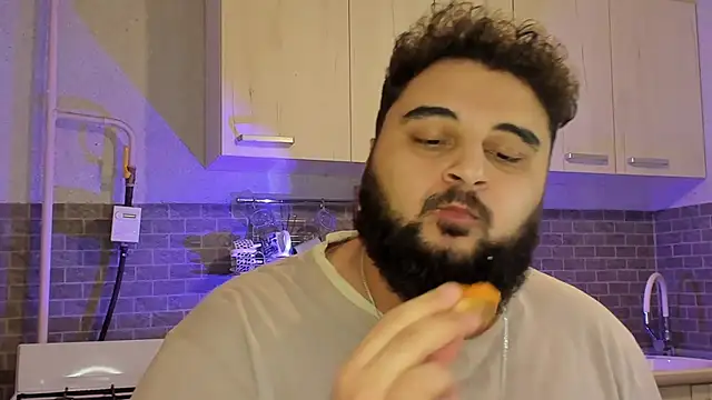 Snapshot of teddy_alan chatting on January 13, 2025, 12:02 pm teddy alan online show from January 13, 2025, 12:02 pm