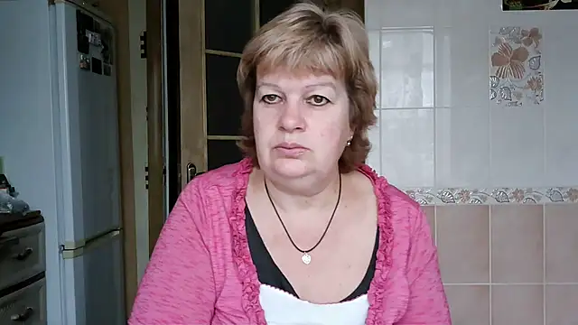 Snapshot of Ettie_Tonia chatting on January 3, 2025, 11:46 am Ettie Tonia online show from January 3, 2025, 11:46 am