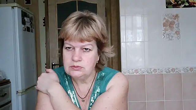 Snapshot of Ettie_Tonia chatting on January 13, 2025, 10:47 am Ettie Tonia online show from January 13, 2025, 10:47 am