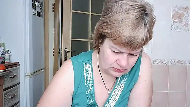 Snapshot of Ettie_Tonia chatting on February 16, 2025, 8:32 am Ettie Tonia online show from February 16, 2025, 8:32 am