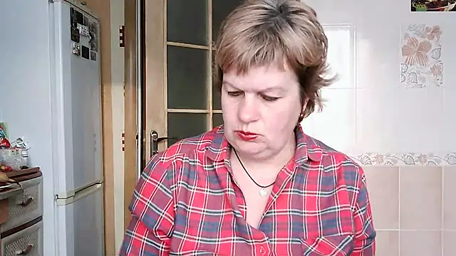 Snapshot of Ettie_Tonia chatting on March 1, 2025, 2:02 pm Ettie Tonia online show from March 1, 2025, 2:02 pm