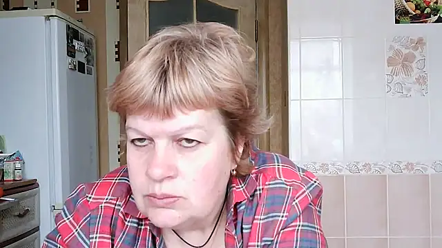 Snapshot of Ettie_Tonia chatting on March 19, 2025, 9:28 am Ettie Tonia online show from March 19, 2025, 9:28 am