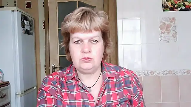 Snapshot of Ettie_Tonia chatting on March 19, 2025, 12:45 pm Ettie Tonia online show from March 19, 2025, 12:45 pm