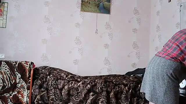 Snapshot of Ettie_Tonia chatting on October 13, 2025, 7:41 am Ettie Tonia online show from October 13, 2025, 7:41 am